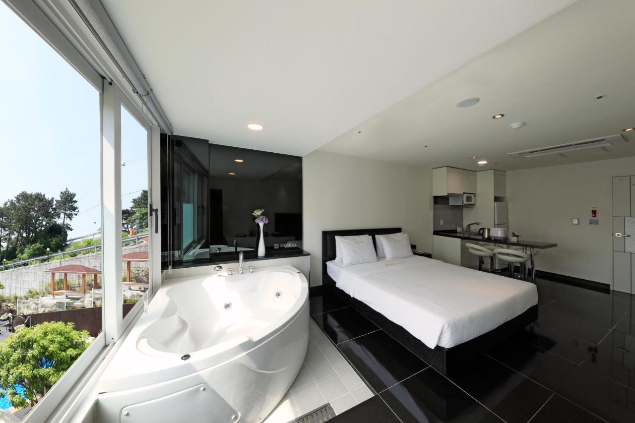 Doya Hotel גאוז'ה מראה חיצוני תמונה